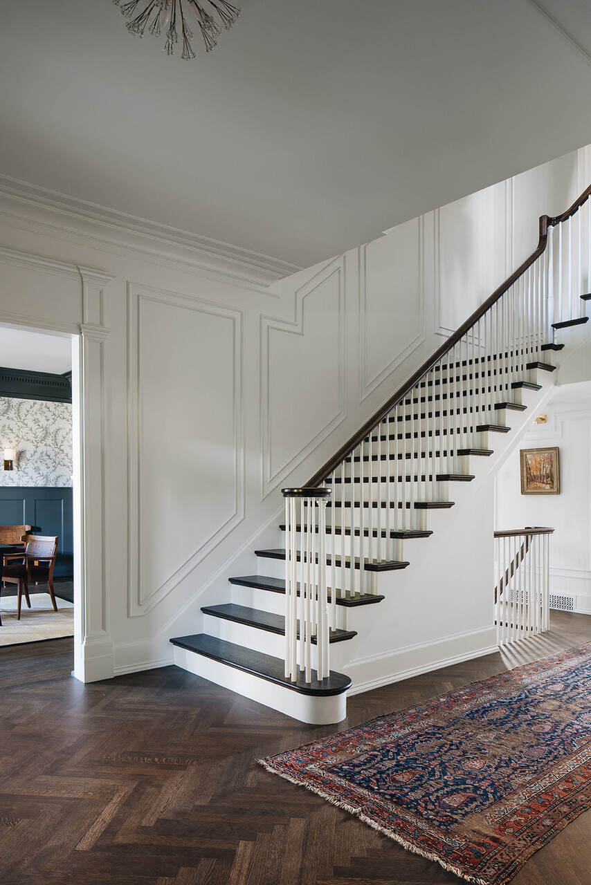 LJ-8070LH — Solid Wood Plain Tread with Left Return